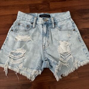 Aeropostale 90s High rise cutoff jean Shorts! Size 000